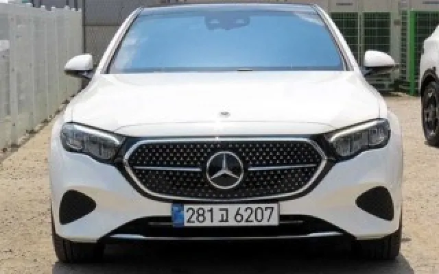 수원신용불량중고차 E-클래스 W214 E200 매물 사진 18 - 2025/11 5,212km